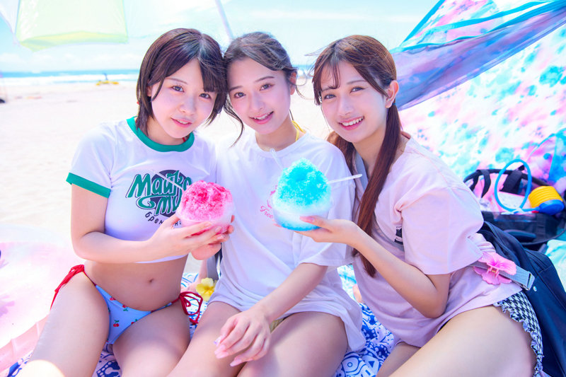 かりん＆こなつ＆かほ 無料サンプル動画画像(1) 【フルエロ動画】